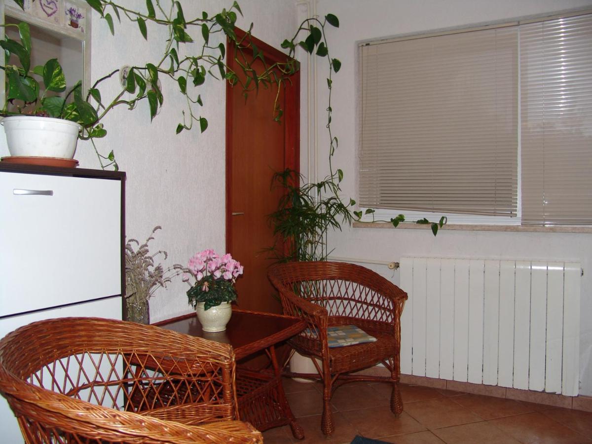 Apartments Bozica Krk Town Exterior foto