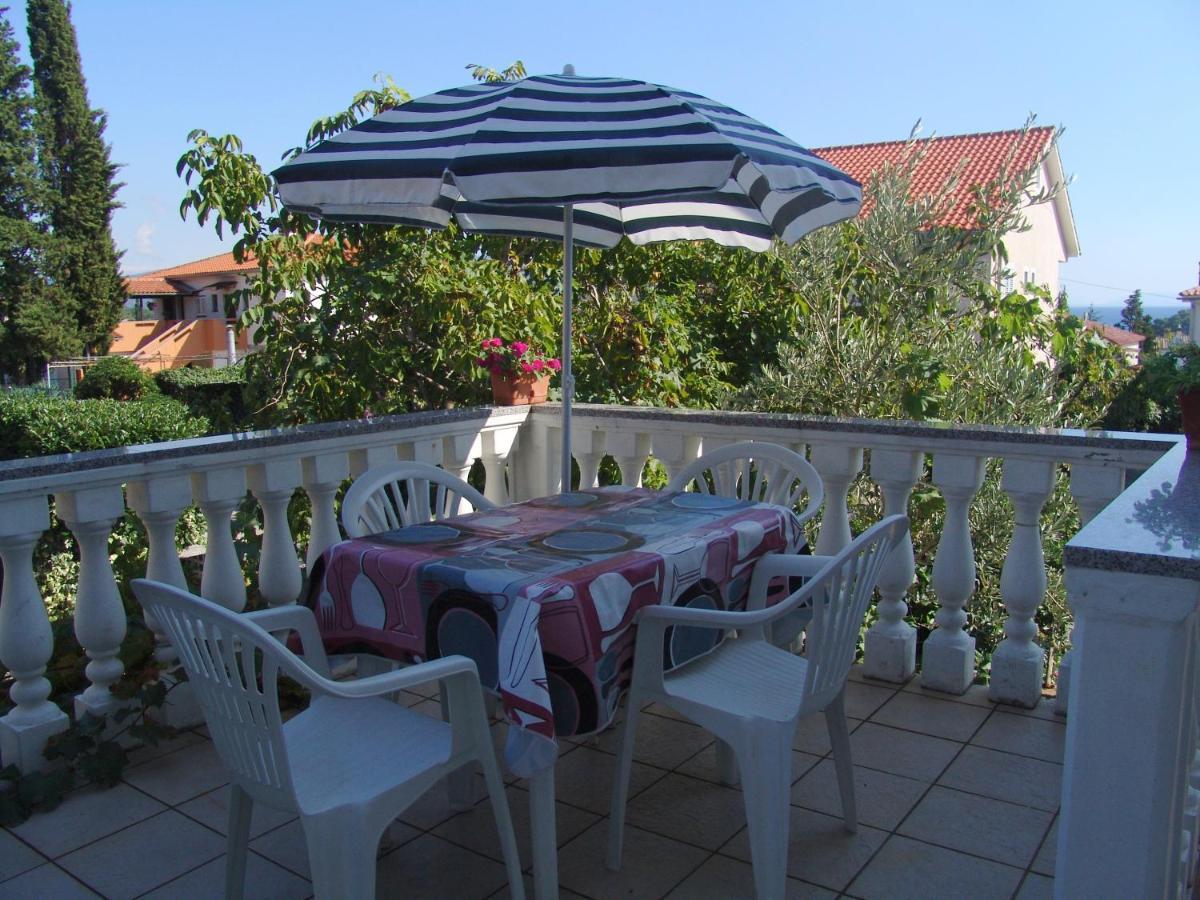 Apartments Bozica Krk Town Exterior foto